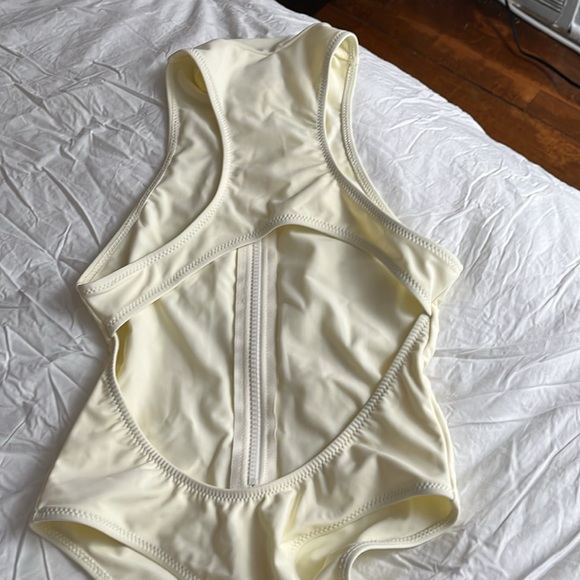 Rogueseason small - Picture 4 of 4